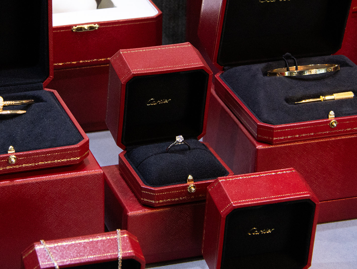 How to Choose the Perfect Engagement Ring