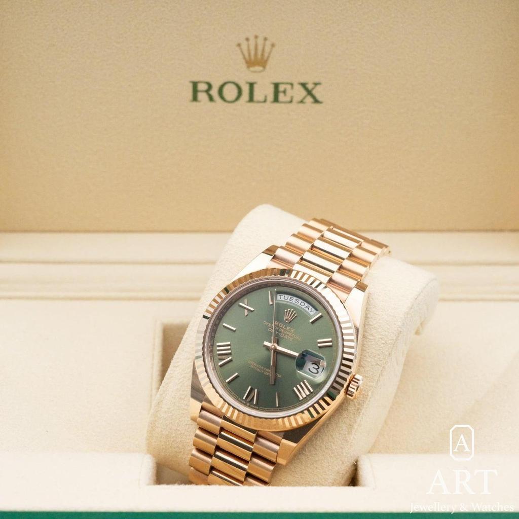 Pre-Owned Rolex Day-Date 40mm 228235