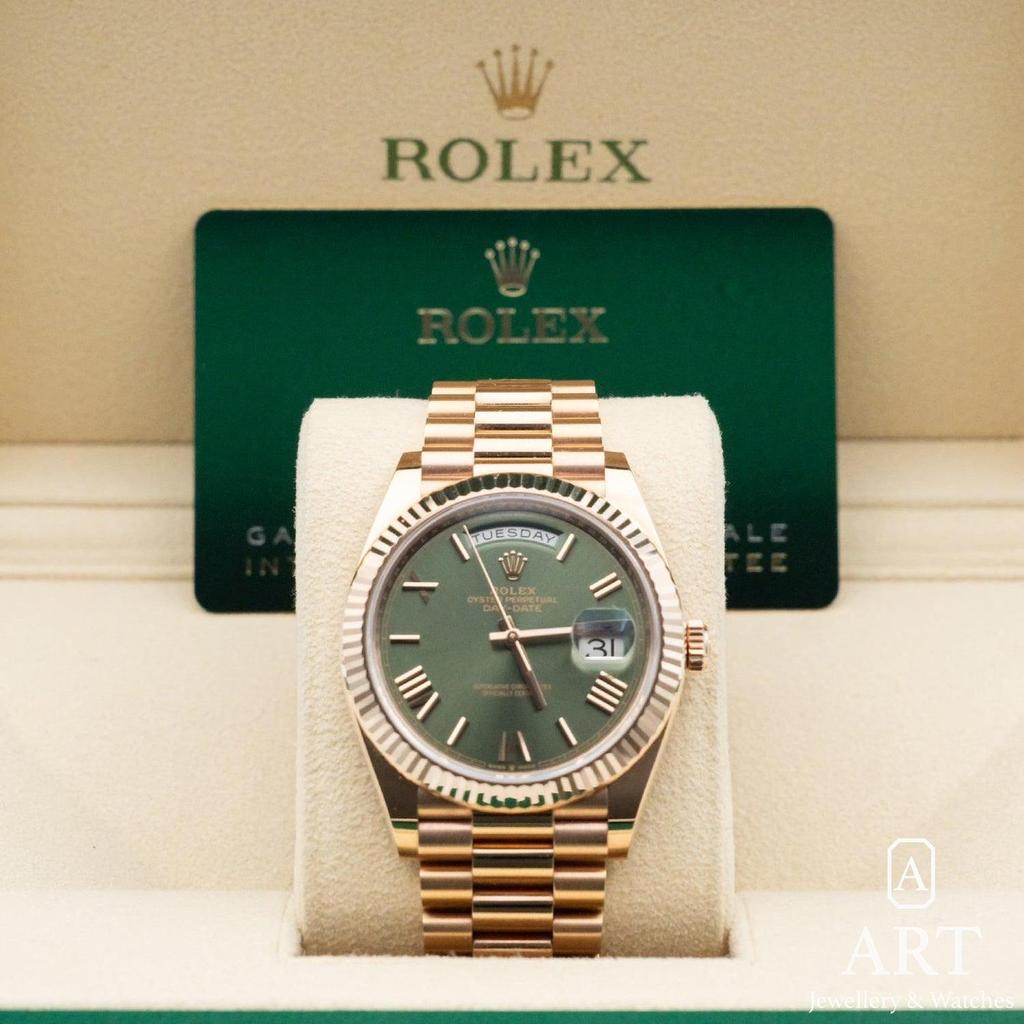 Pre-Owned Rolex Day-Date 40mm 228235
