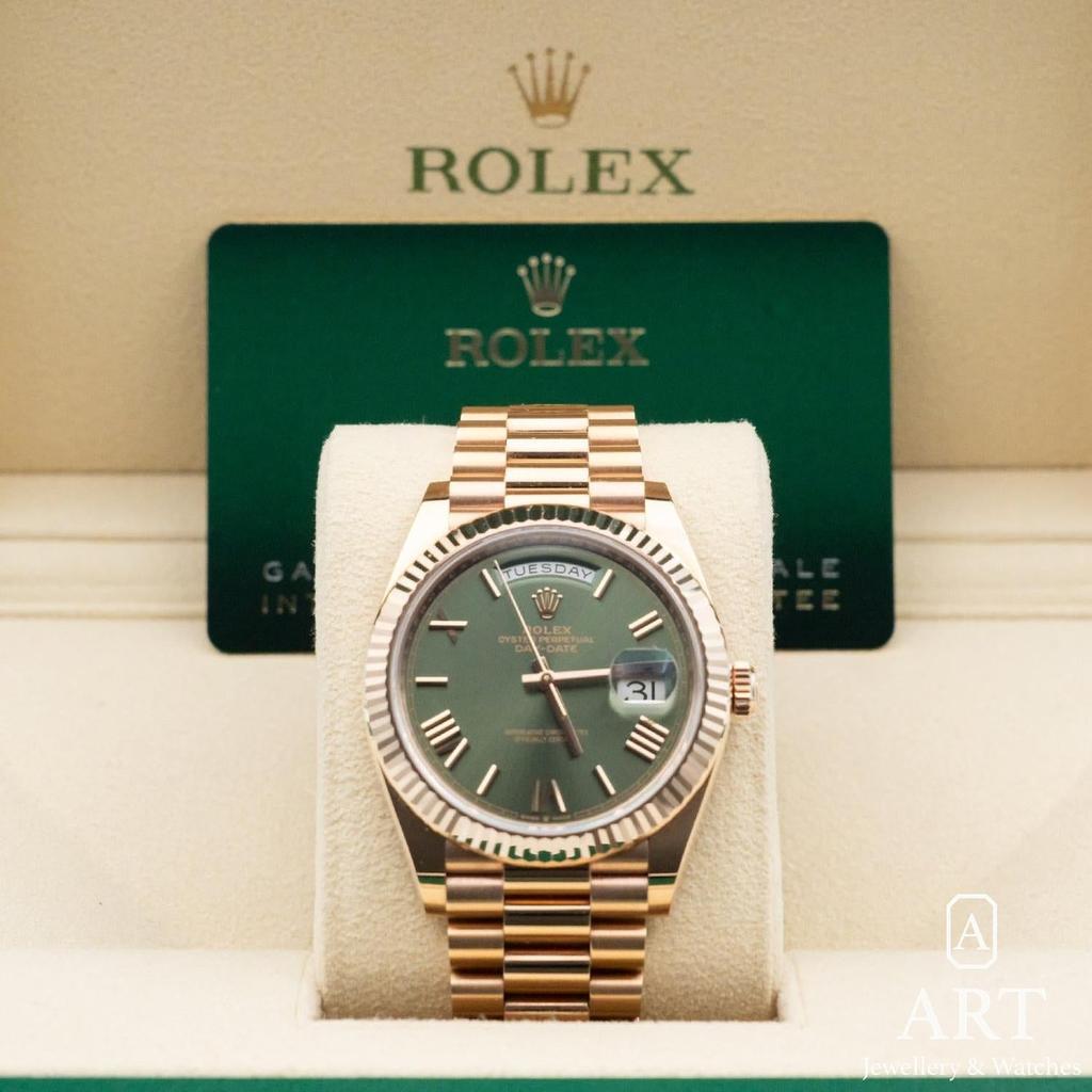 Pre-Owned Rolex Day-Date 40mm 228235