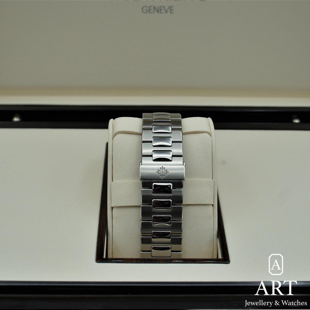 Pre-Owned Patek Philippe Nautilus 40mm 5711/1A-010