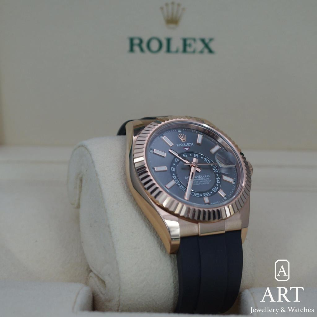 Pre-Owned Rolex Sky-Dweller 42mm 336235