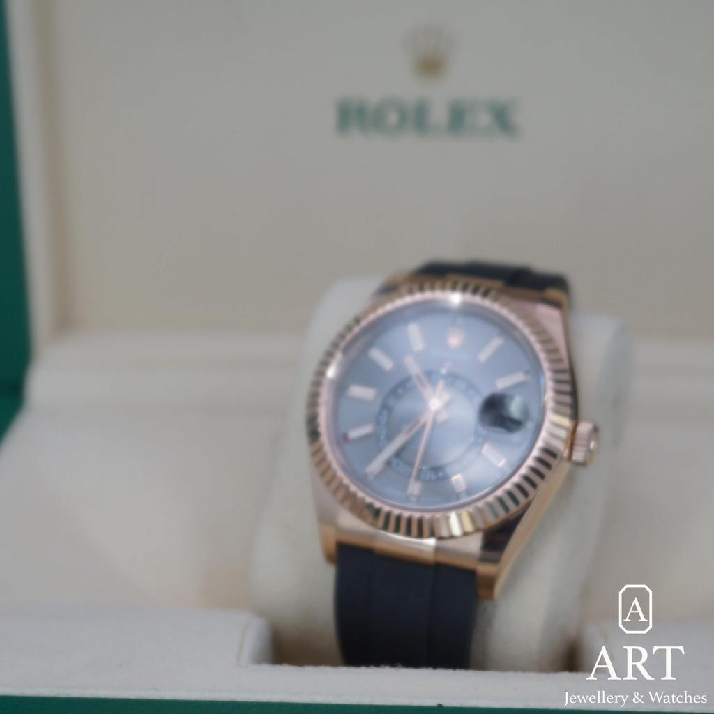 Pre-Owned Rolex Sky-Dweller 42mm 336235