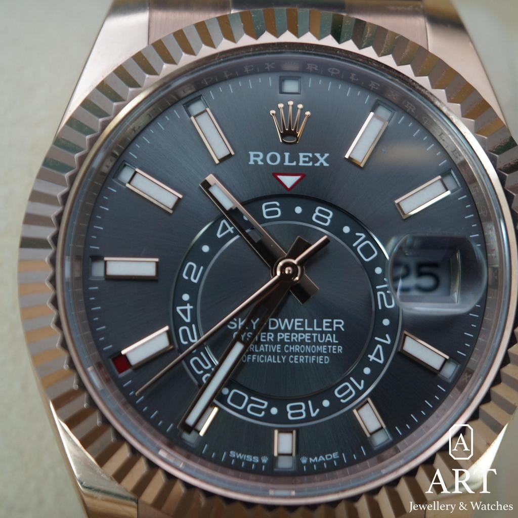 Pre-Owned Rolex Sky-Dweller 42mm 336235