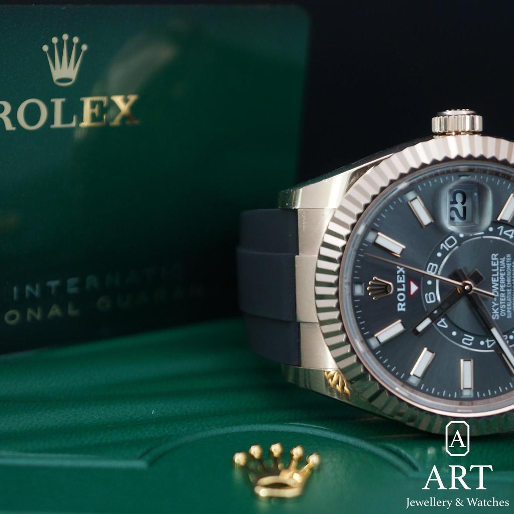 Pre-Owned Rolex Sky-Dweller 42mm 336235