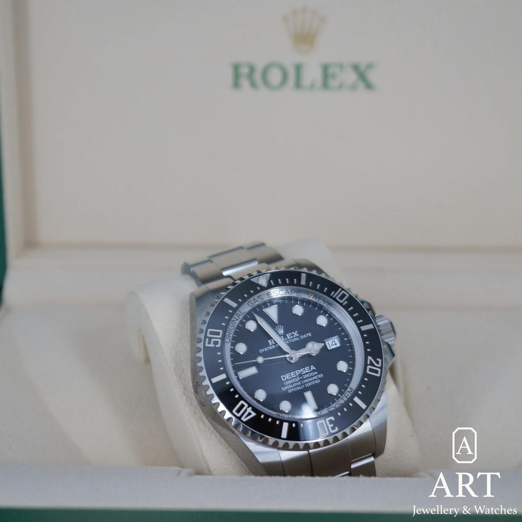 New Rolex Sea-Dweller 44mm 136660