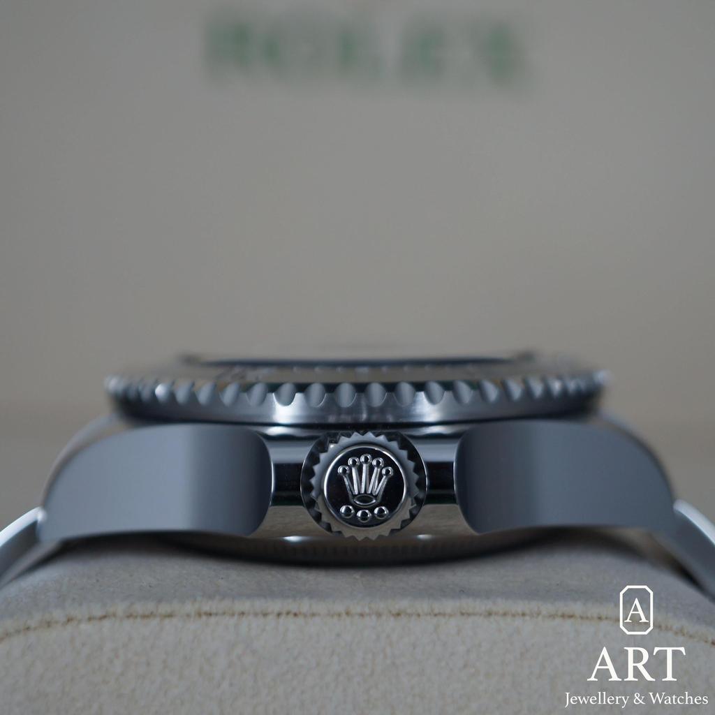 New Rolex Sea-Dweller 44mm 136660