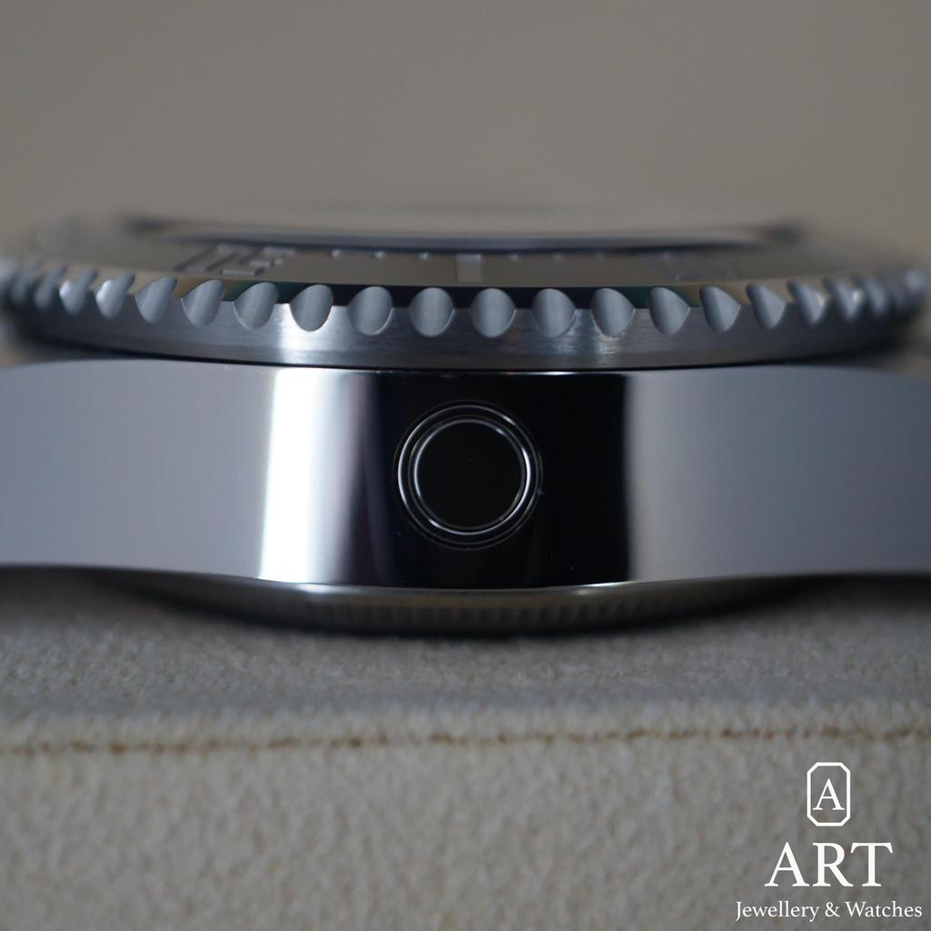 New Rolex Sea-Dweller 44mm 136660