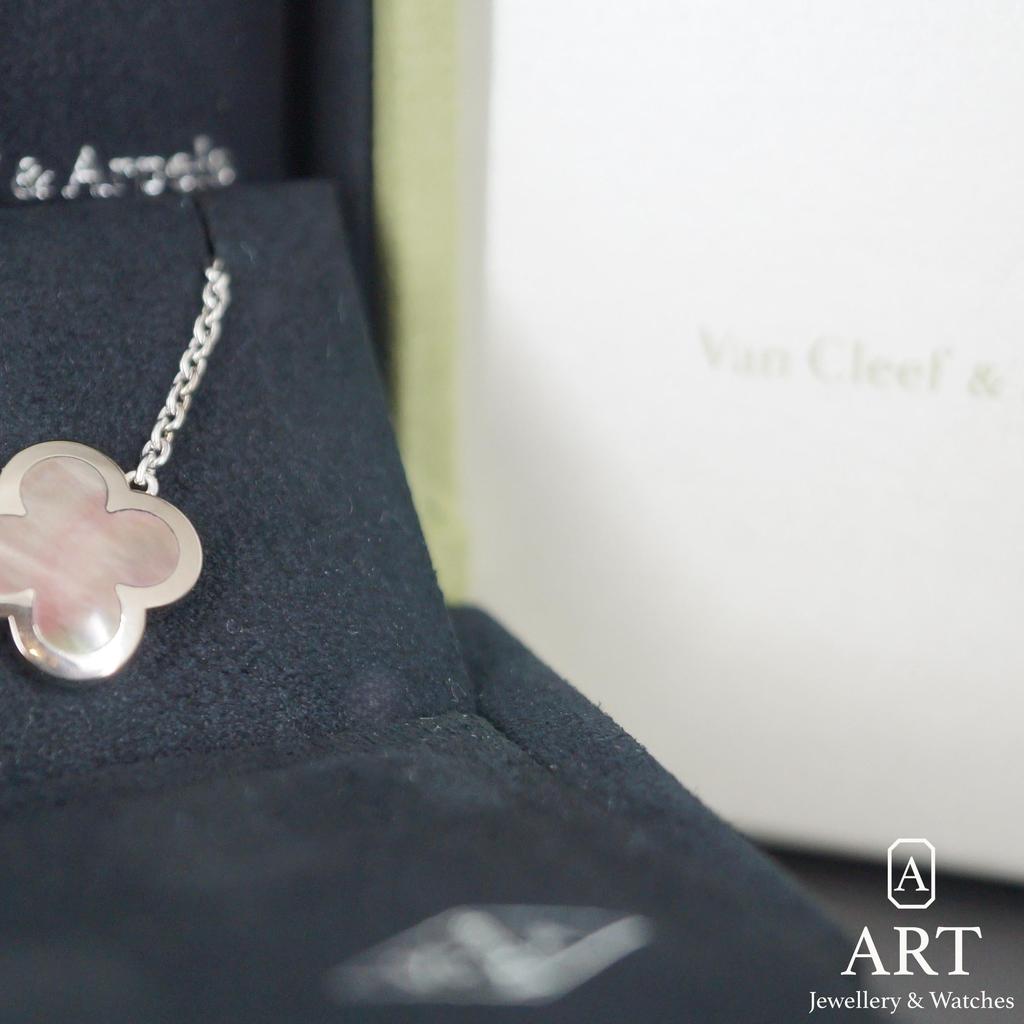 Pre-Owned Van Cleef & Arpels Pure Alhambra