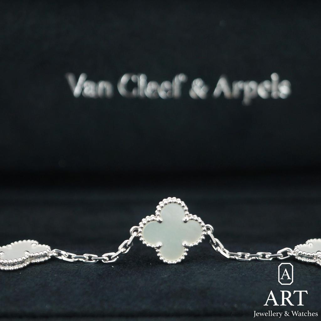 New Van Cleef & Arpels Vintage Alhambra ARF48400