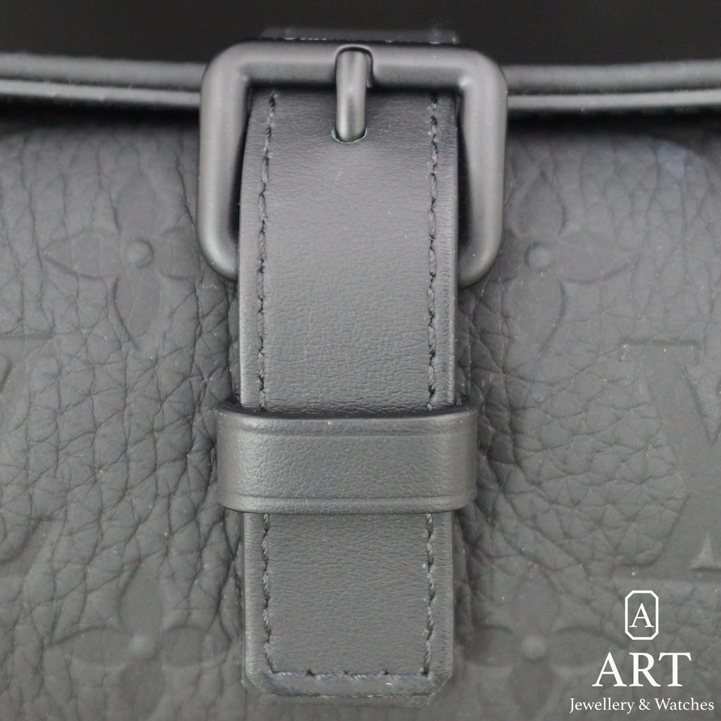 Pre-Owned Louis Vuitton Monogram Taurillon Watches Case