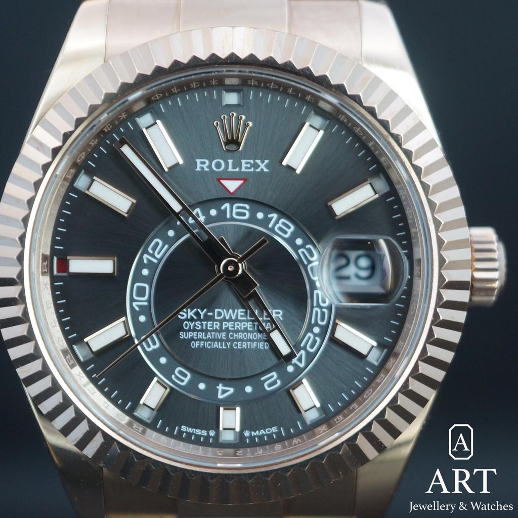Pre-Owned Rolex Sky-Dweller 42mm 336935