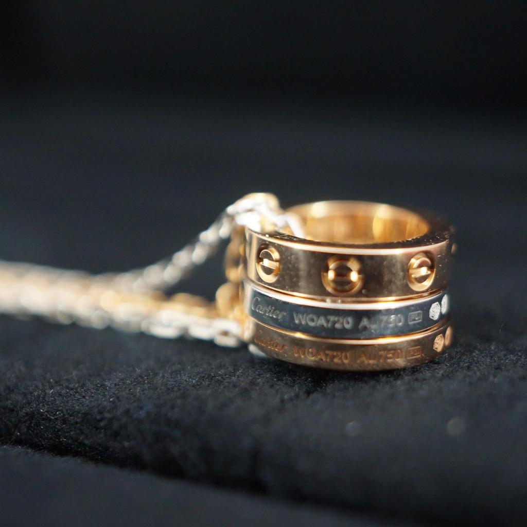 Pre-Owned Cartier Love Pedants B7219700