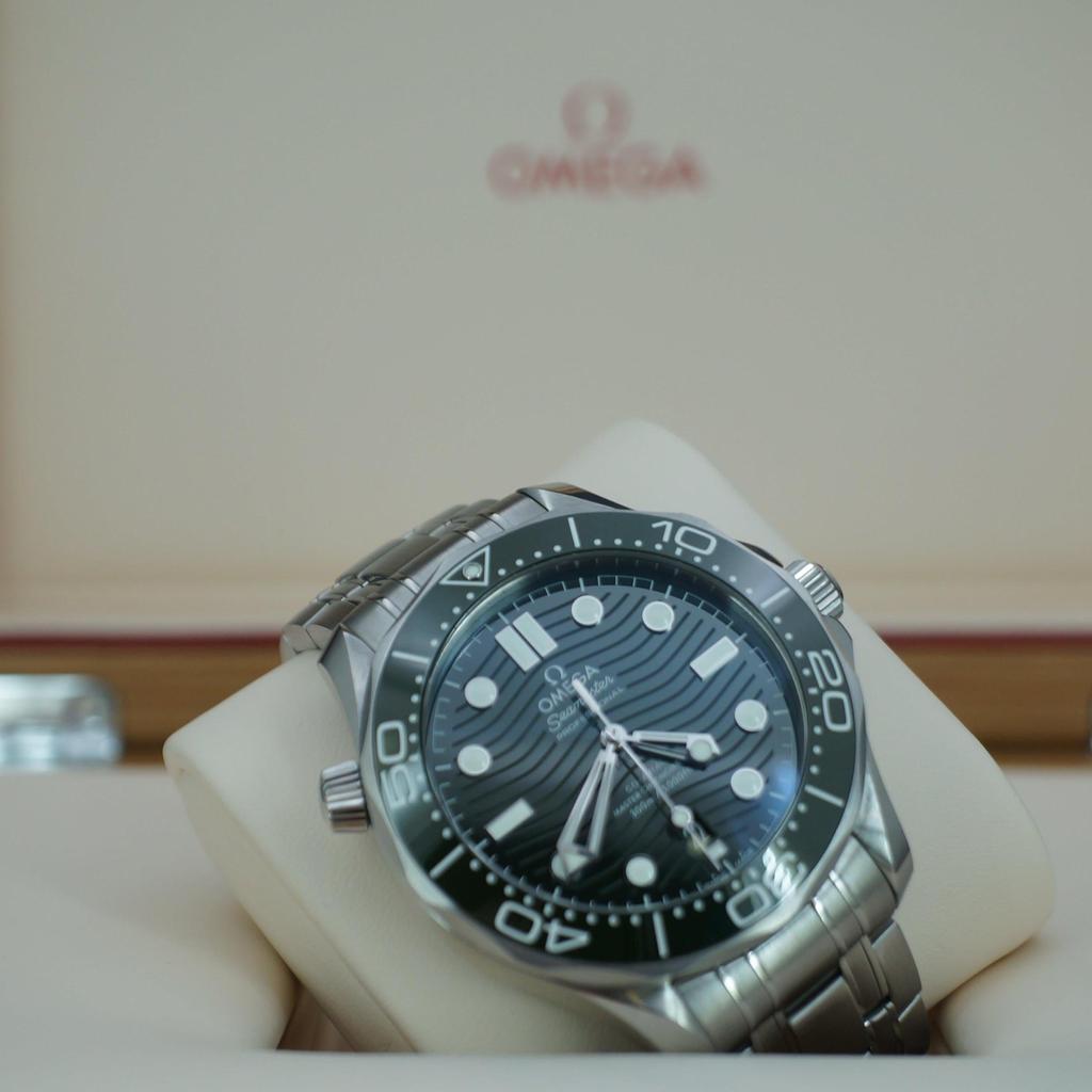Pre-Owned Omega Seamaster Diver 210.30.42.20.10.001