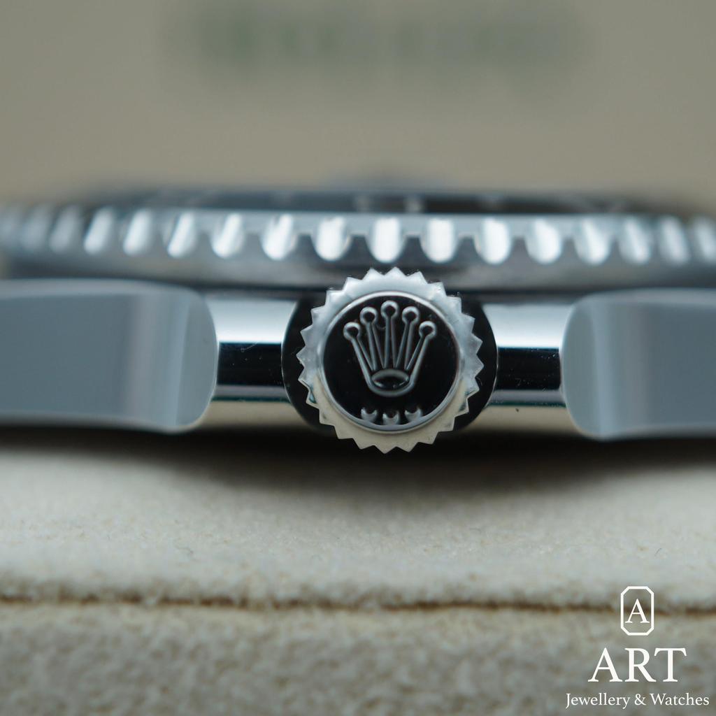 Pre-Owned Rolex GMT-Master 40mm 126710GRNR