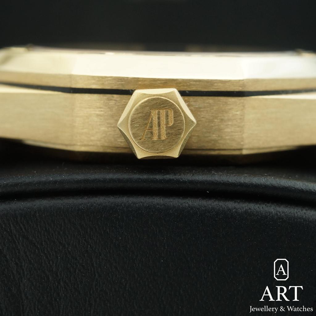 Pre-Owned Audemars Piguet Royal Oak 34mm 77451OR.ZZ.1361OR.04