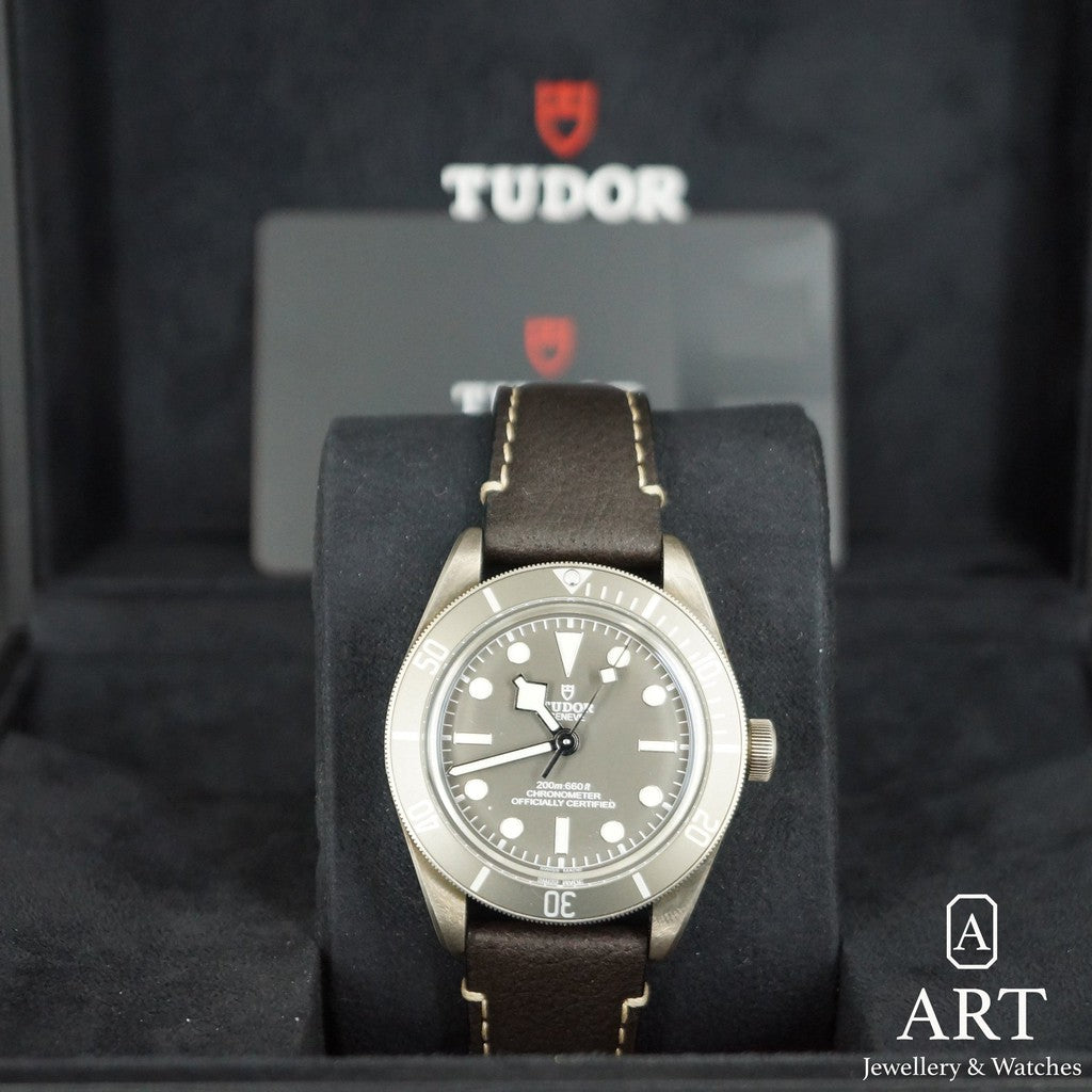 Tudor-Black Bay 39mm-Watch-Art Jewellery &amp; Watches