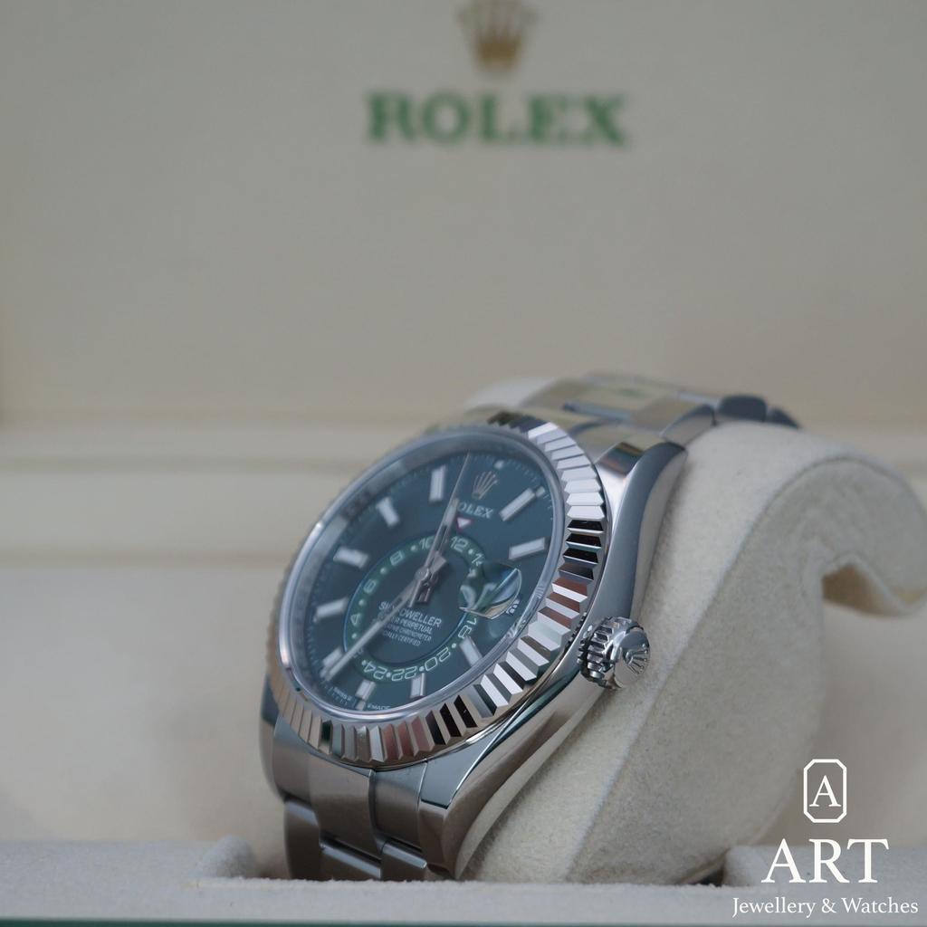 Pre-Owned Rolex Sky-Dweller 42mm 336934