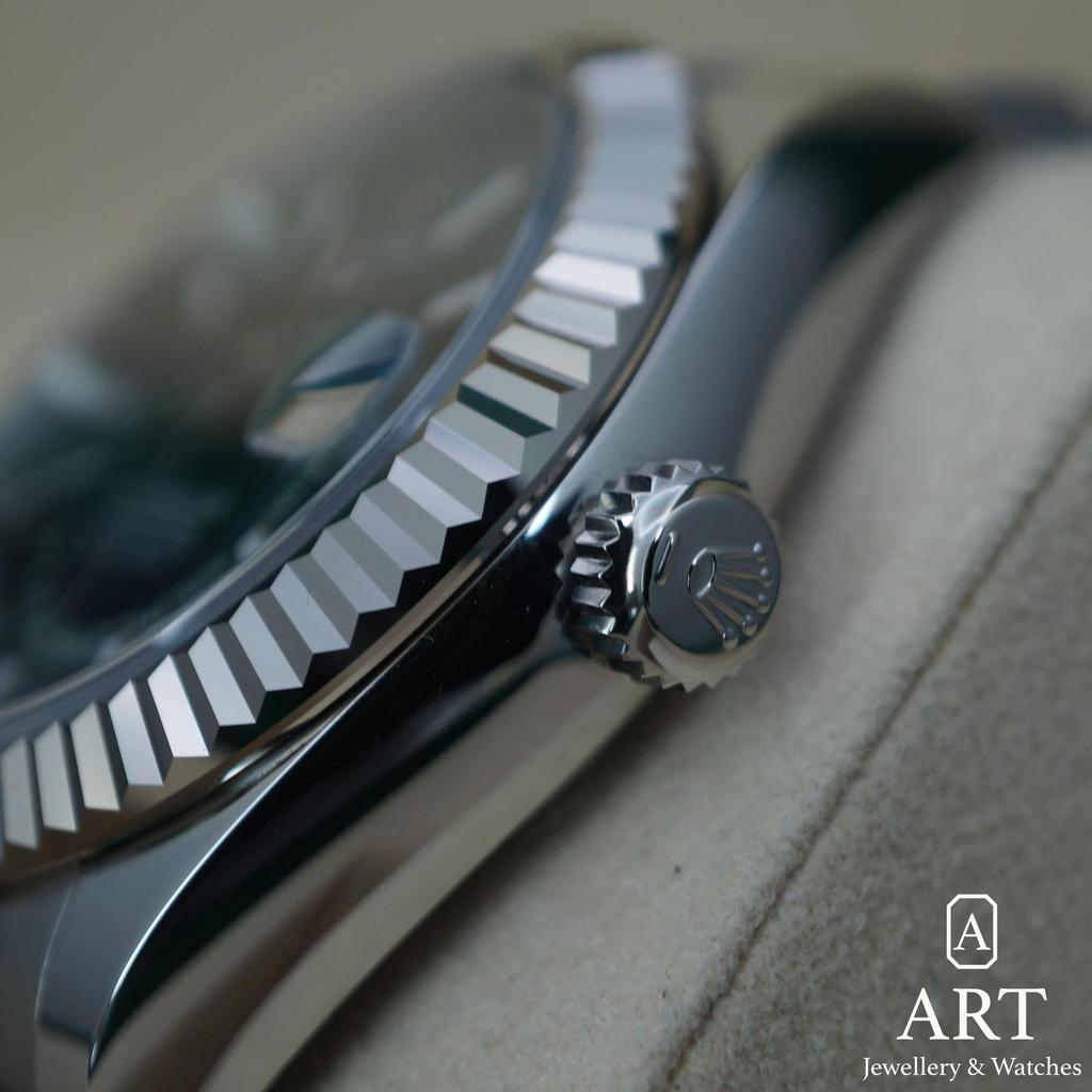 Pre-Owned Rolex Sky-Dweller 42mm 336934