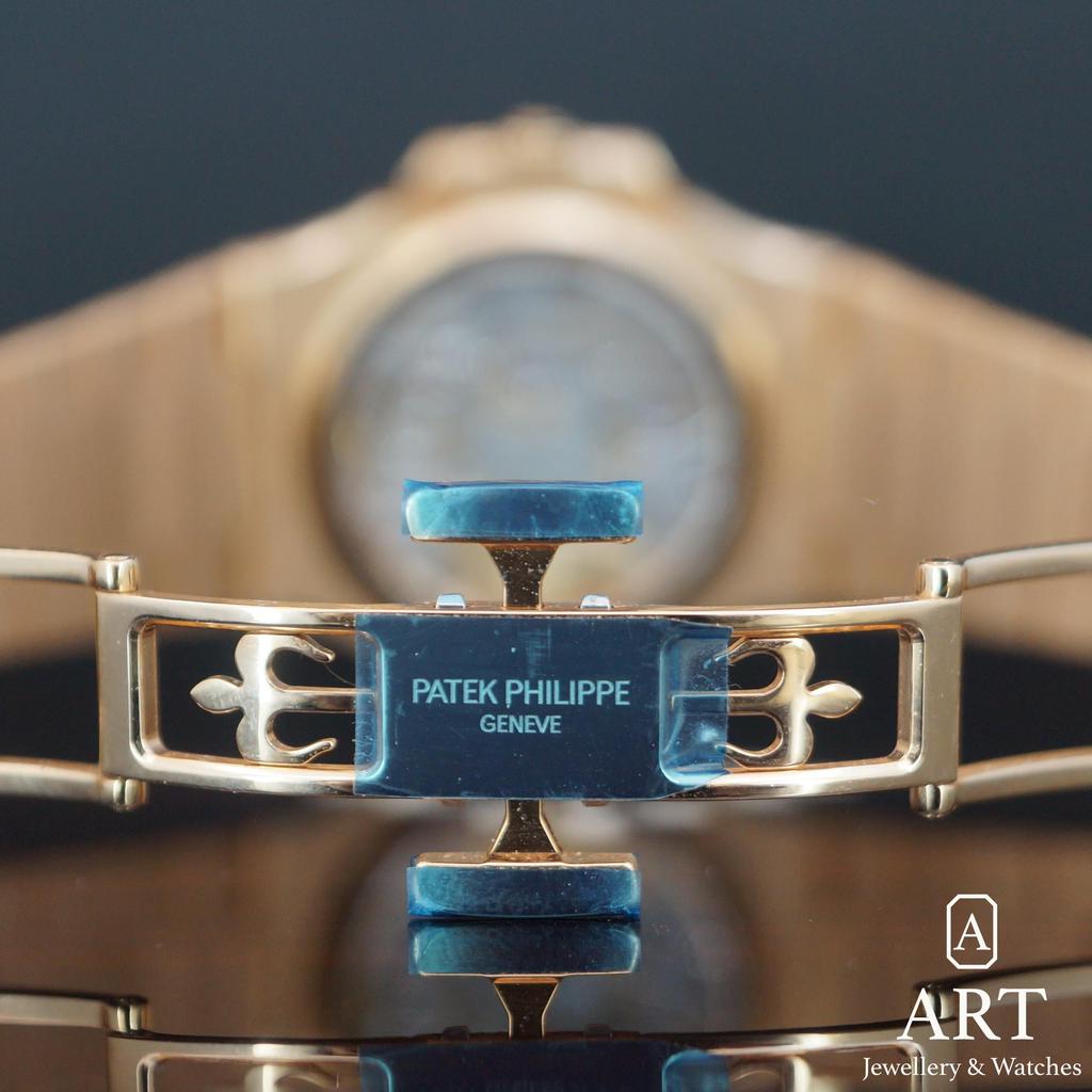 New Patek Philippe Nautilus 40mm 5712/1R-001