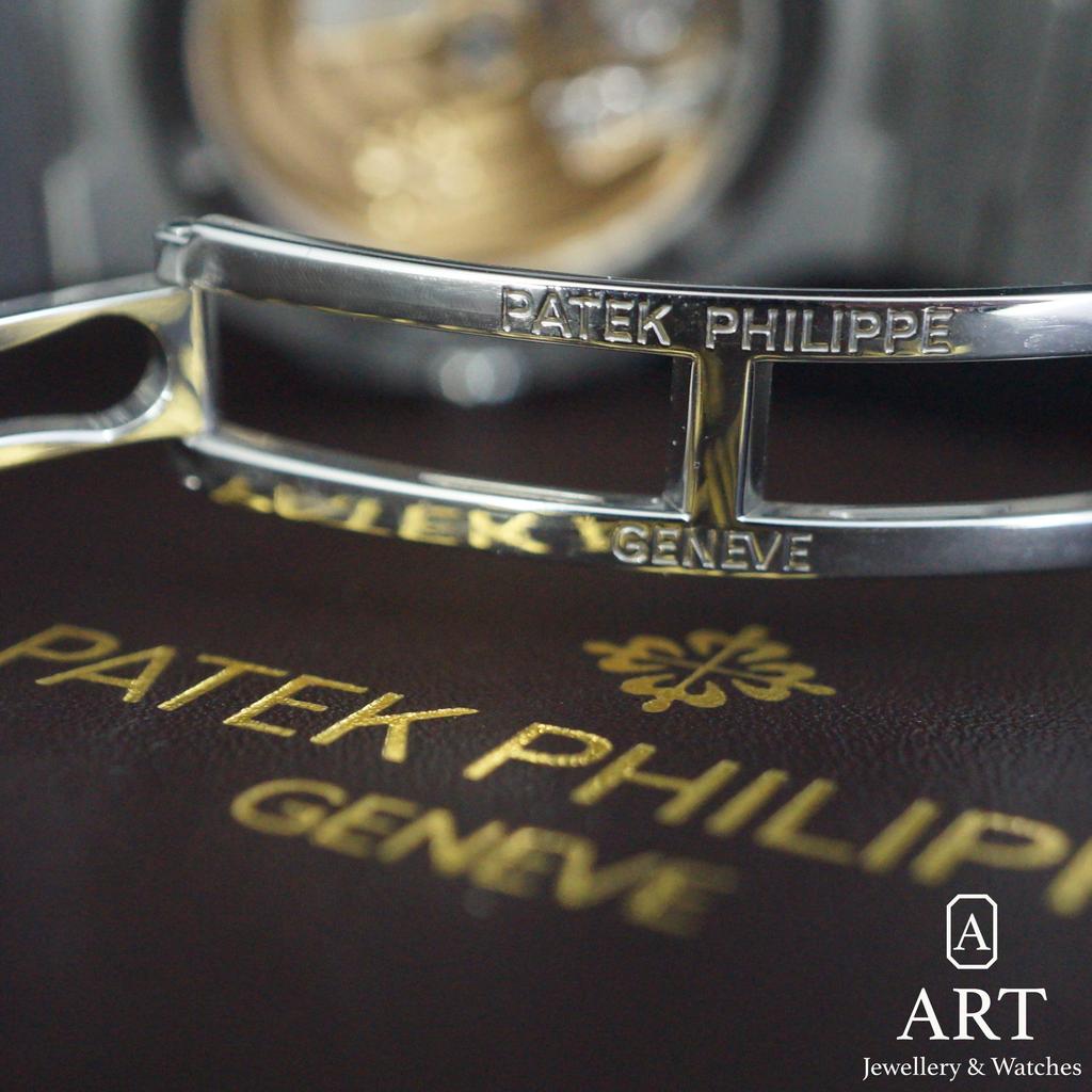 Pre-Owned Patek Philippe Nautilus 40mm 5711/1A-010