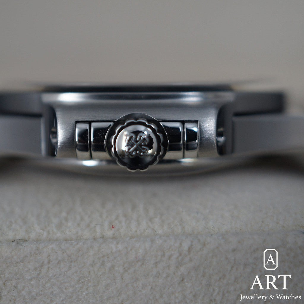 New Patek Philippe Nautilus 35,2mm 7118/1200A-011