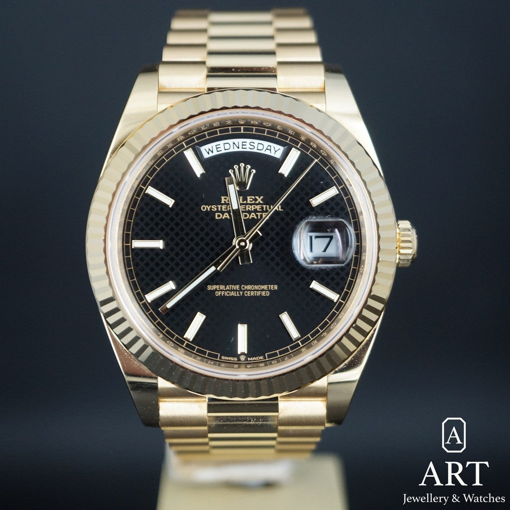 Pre-Owned Rolex Day-Date 40mm 228238