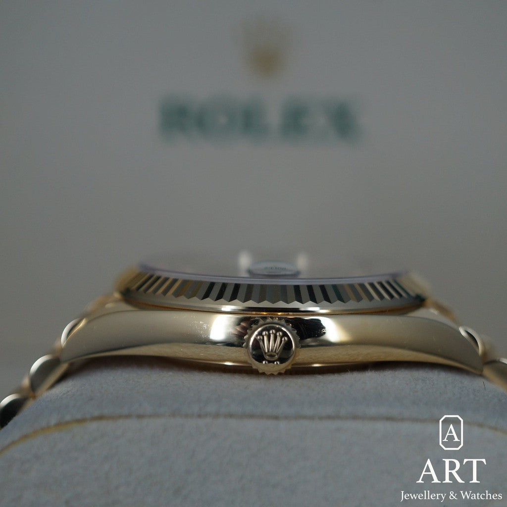 Pre-Owned Rolex Day-Date 40mm 228238
