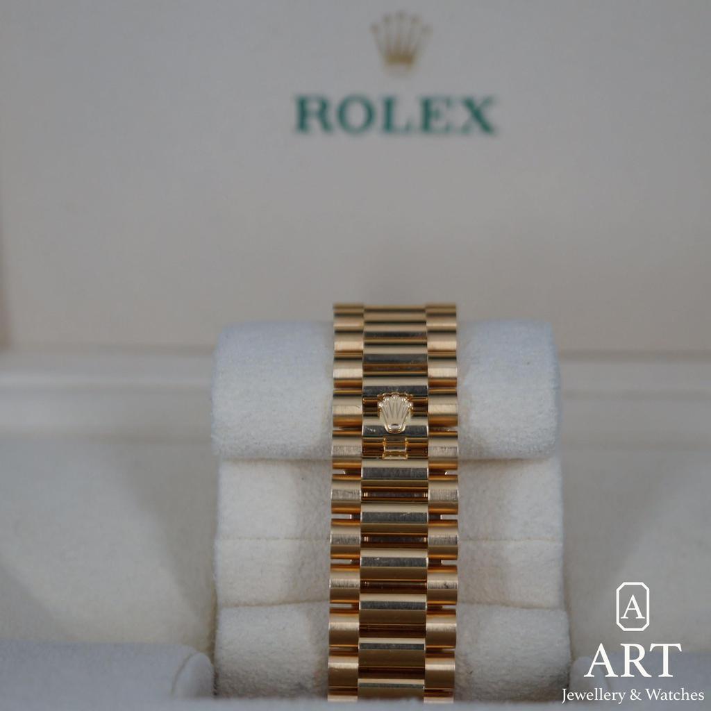 Pre-Owned Rolex Day-Date 40mm 228238
