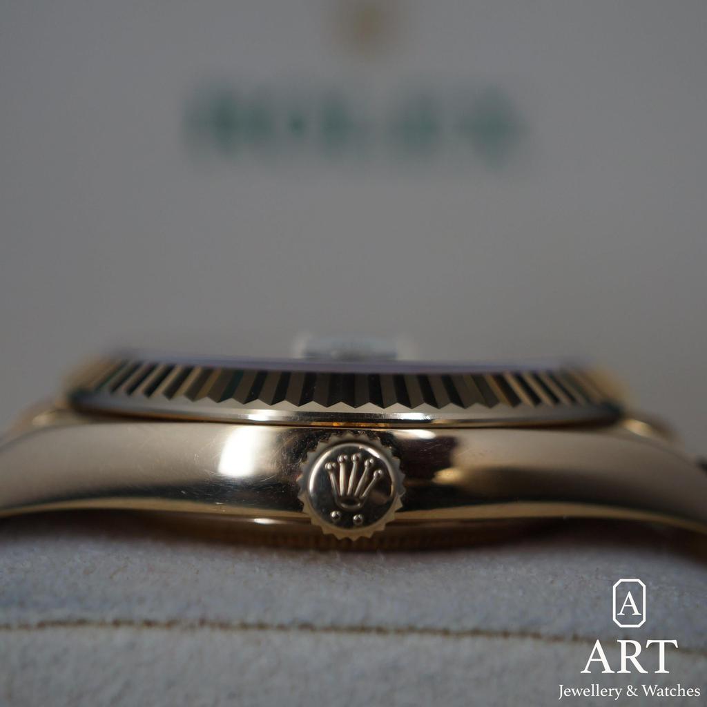 Pre-Owned Rolex Day-Date 40mm 228238