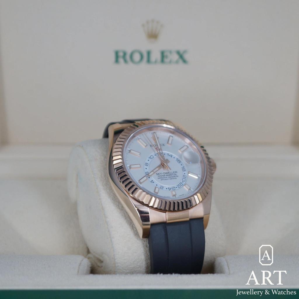 Pre-Owned Rolex Sky-Dweller 42mm 326935