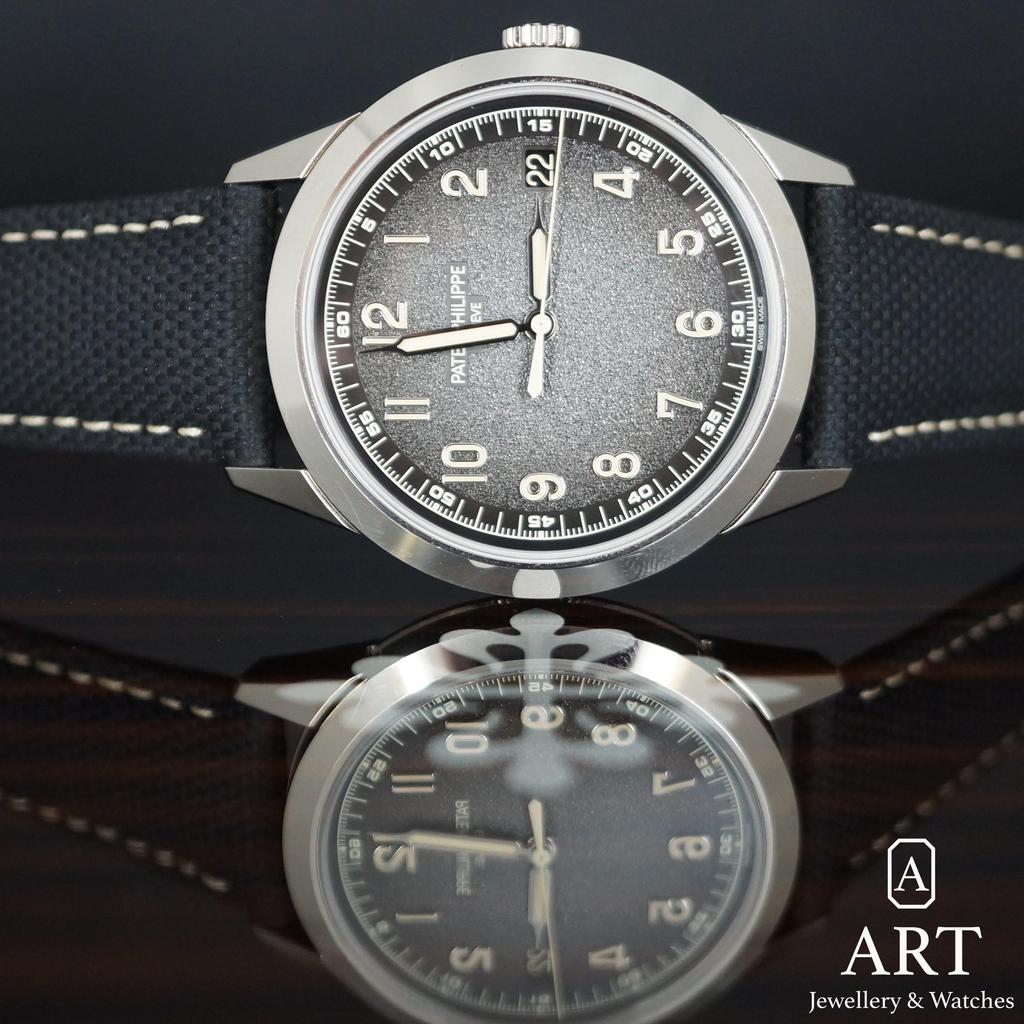 Pre-Owned Patek Philippe Calatrava 40mm 5226G-001