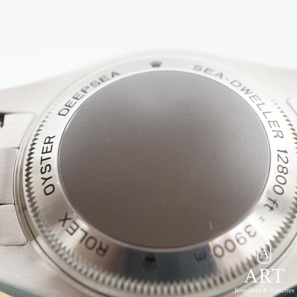 Pre-Owned Rolex Sea-Dweller 44mm 116660