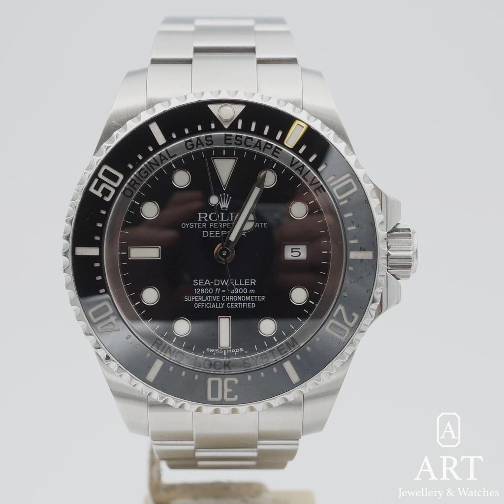 Pre-Owned Rolex Sea-Dweller 44mm 116660
