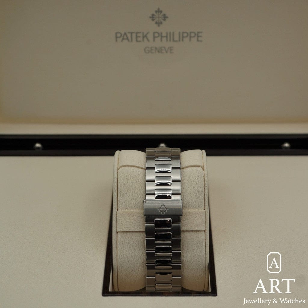 Pre-Owned Patek Philippe Nautilus 40mm 5712/1A