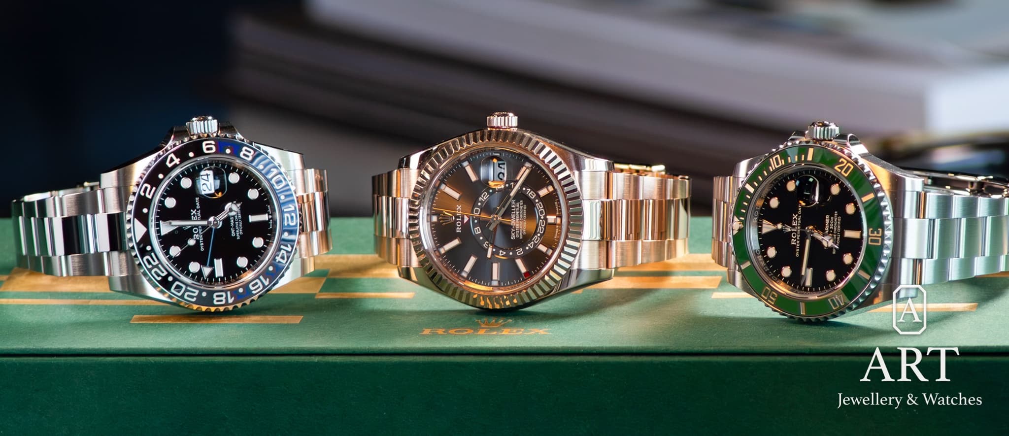 Rolex Submariner vs GMT-Master II: Which Should You Choose?