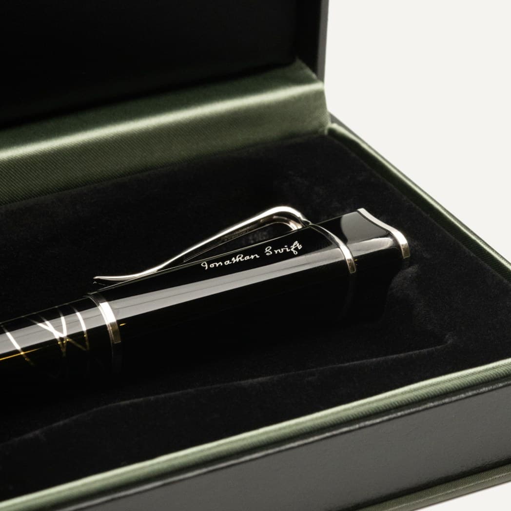 Montblanc Writers Edition Fountain Pen Jonathan Swift, reference MB107479 (5)