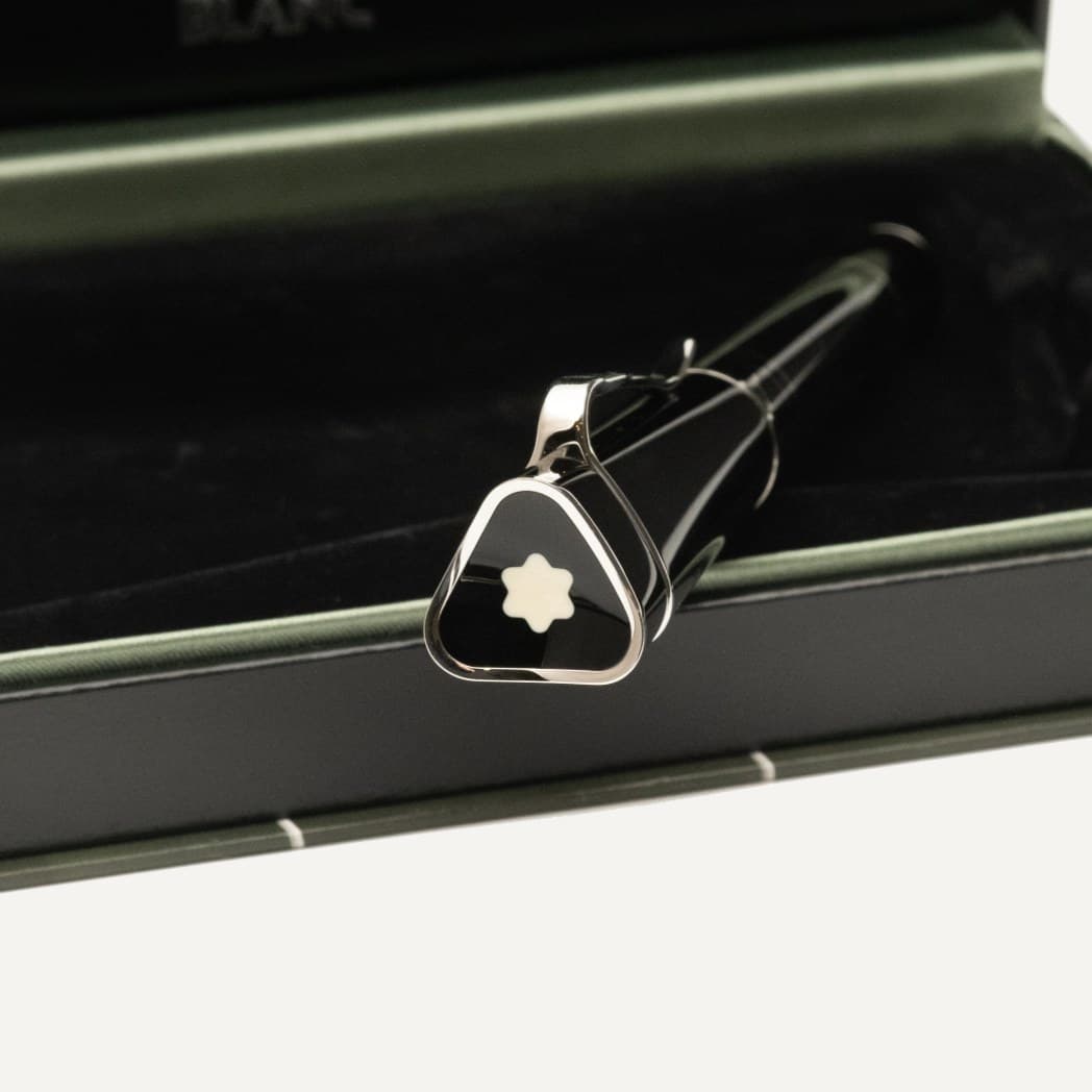 Montblanc Writers Edition Fountain Pen Jonathan Swift, reference MB107479 (6)