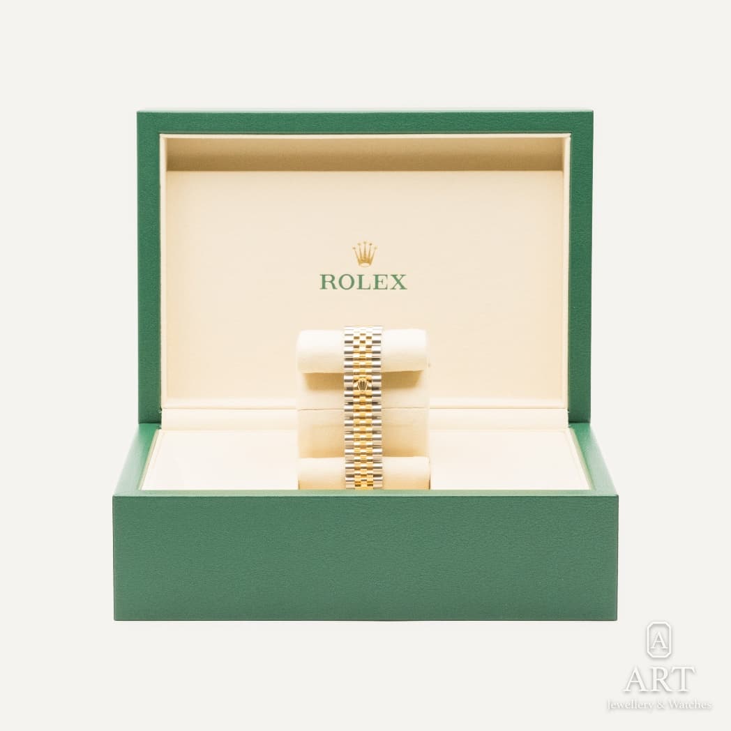 Rolex Datejust watch, silver dial, reference 278273 (4)