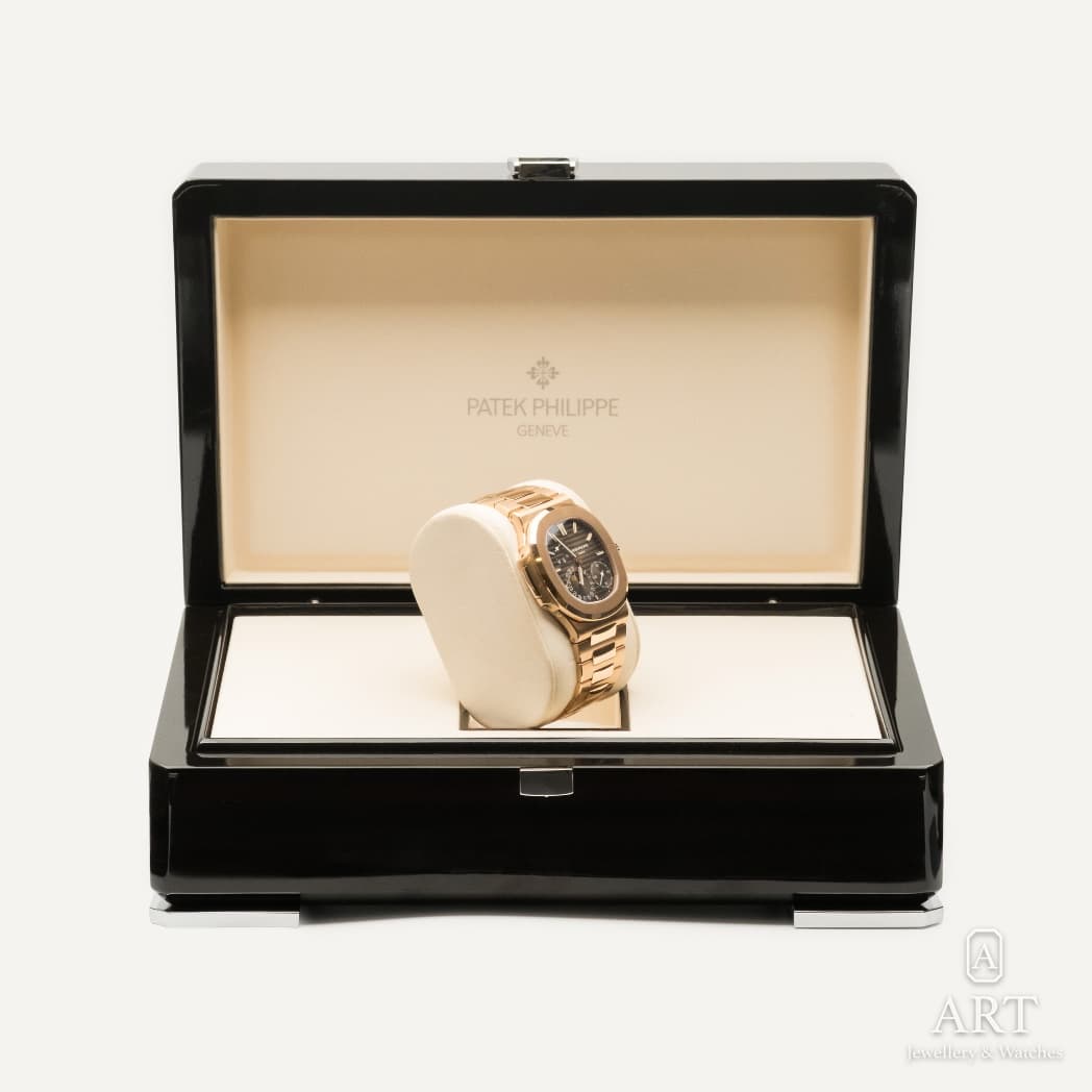 Patek Philippe Nautilus watch, brown dial, reference 5712/1R-001 (3)