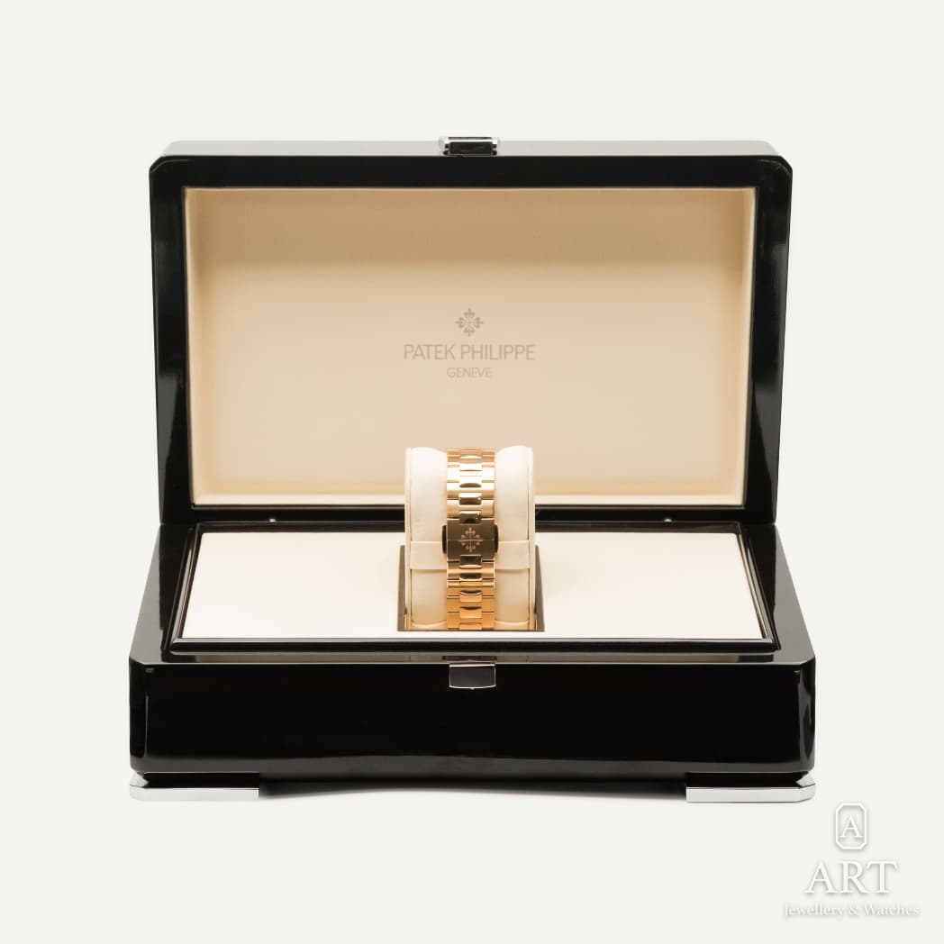 Patek Philippe Nautilus watch, brown dial, reference 5712/1R-001 (4)