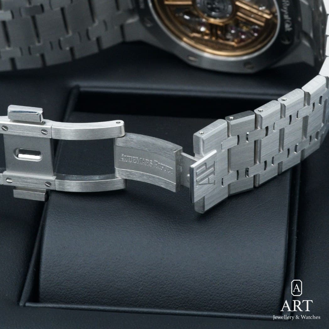 Audemars Piguet Royal Oak watch, green dial, reference 15510ST.OO.1320ST.04 (7)