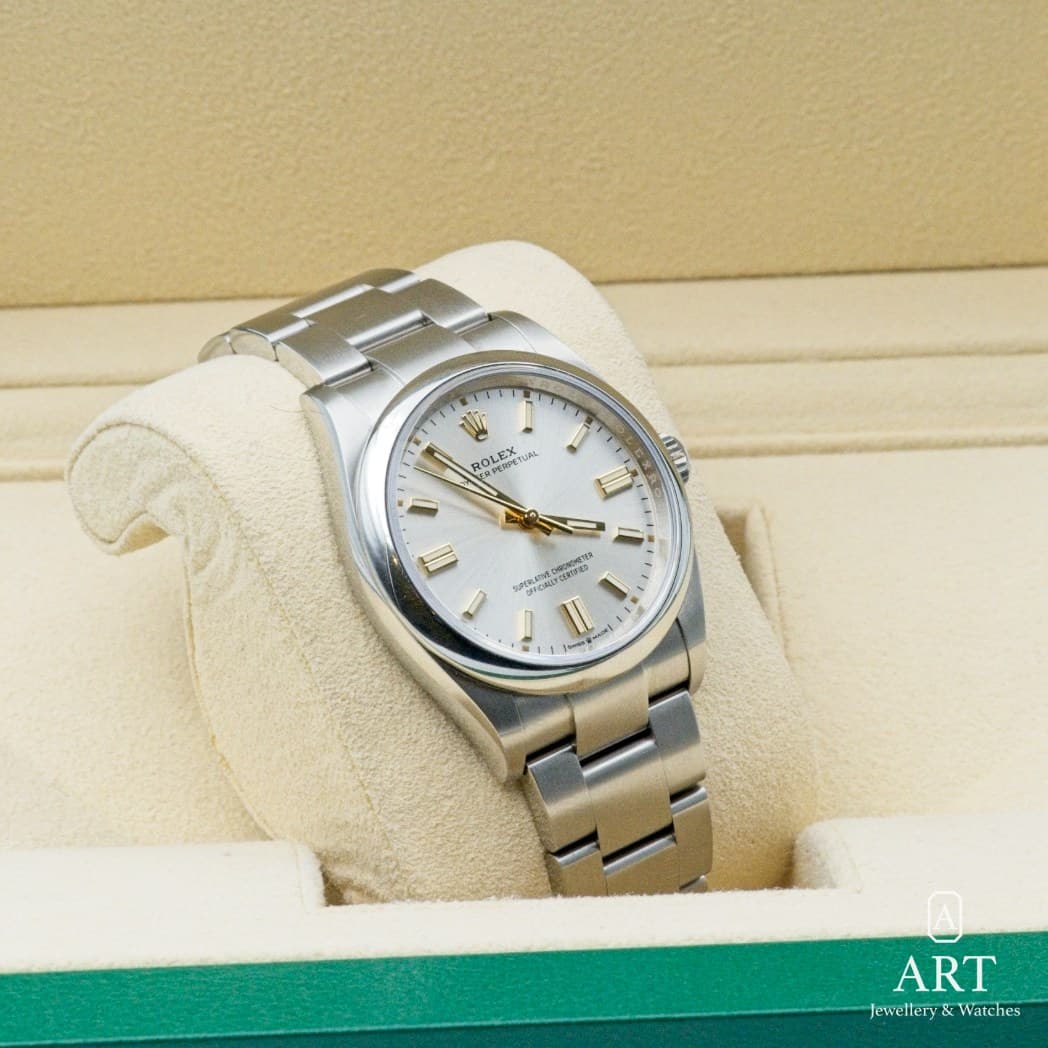 Rolex Oyster Perpetual watch, silver dial, reference 126000 (5)