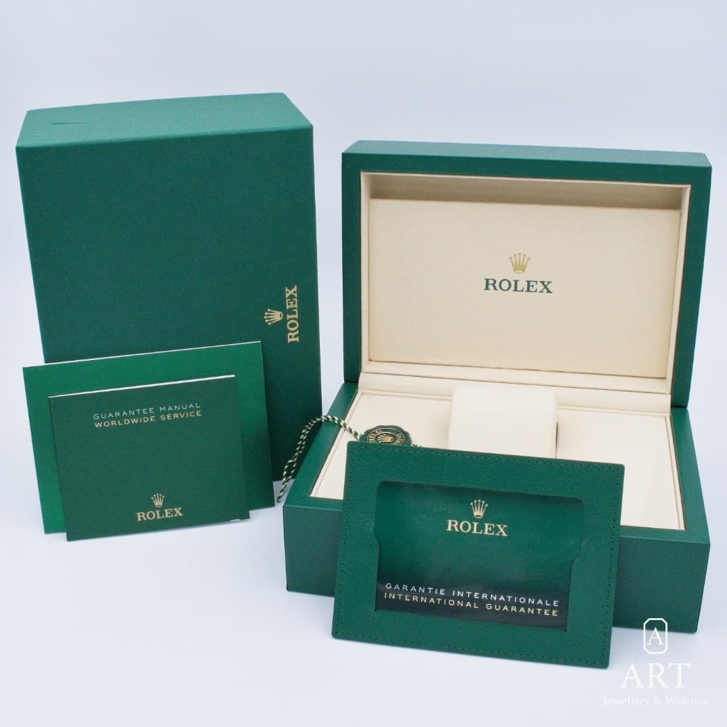 Rolex Oyster Perpetual watch, silver dial, reference 126000 (7)