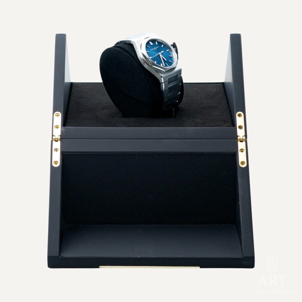 Girard-Perregaux Laureato Fifty watch, blue dial, reference 81008-11-3530-1CM (3)