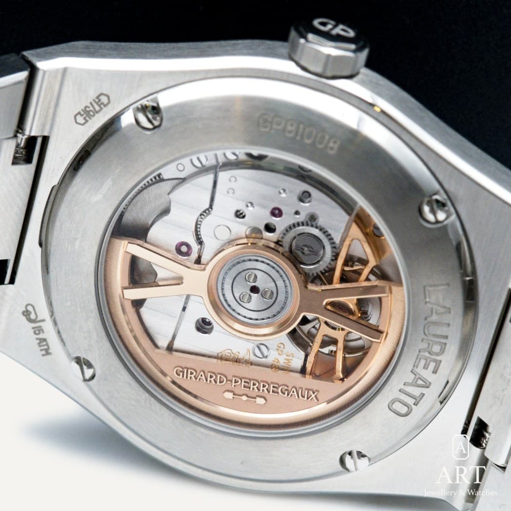 Girard-Perregaux Laureato Fifty watch, blue dial, reference 81008-11-3530-1CM (6)
