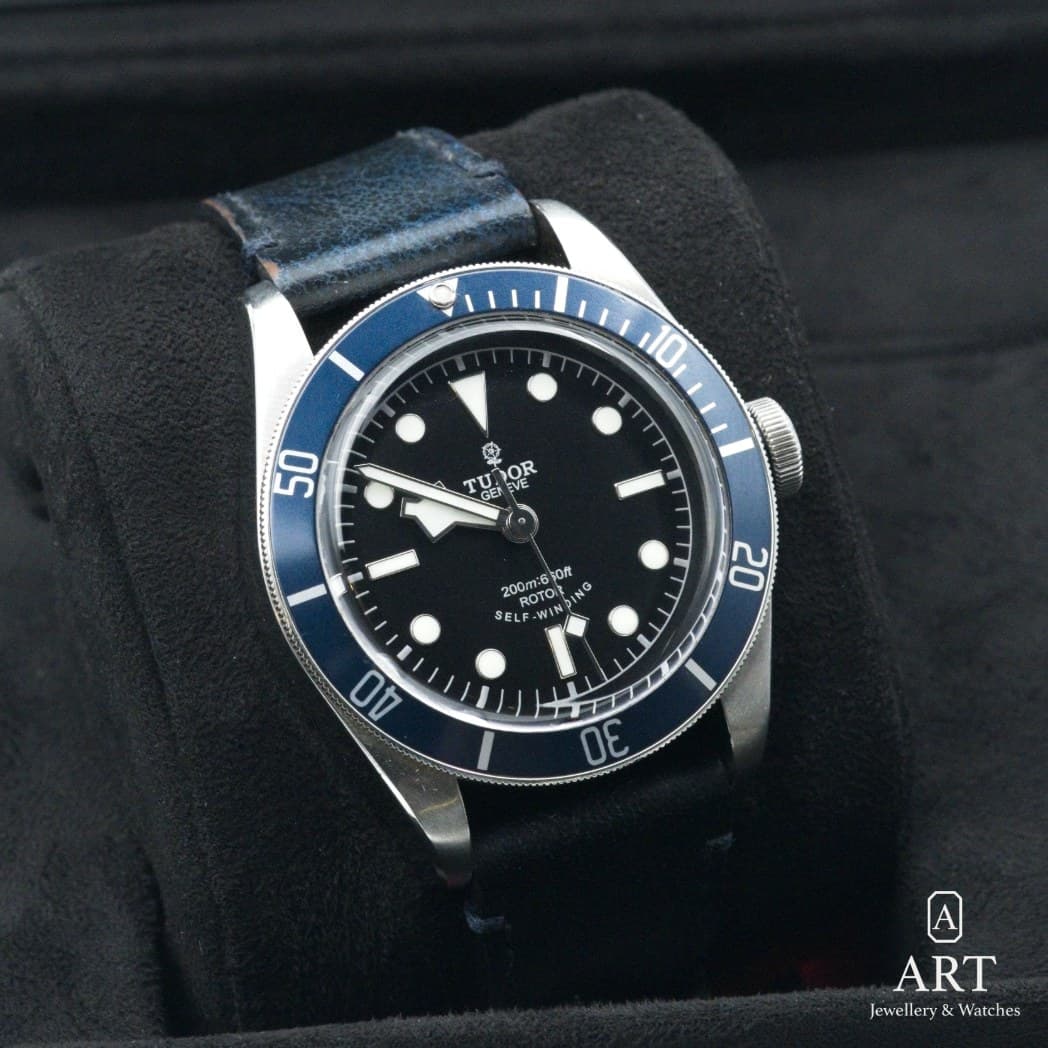 Tudor Black Bay Heritage saati, siyah kadran, referans 79220B (5)