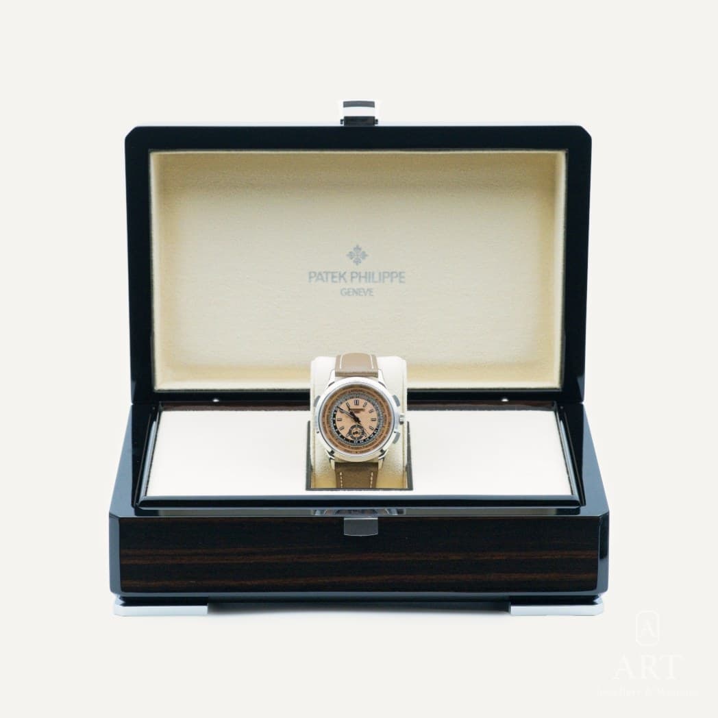 Patek Philippe Complications World Time Flyback Chronograph saati, somon kadran, referans 5935A-001 (2)
