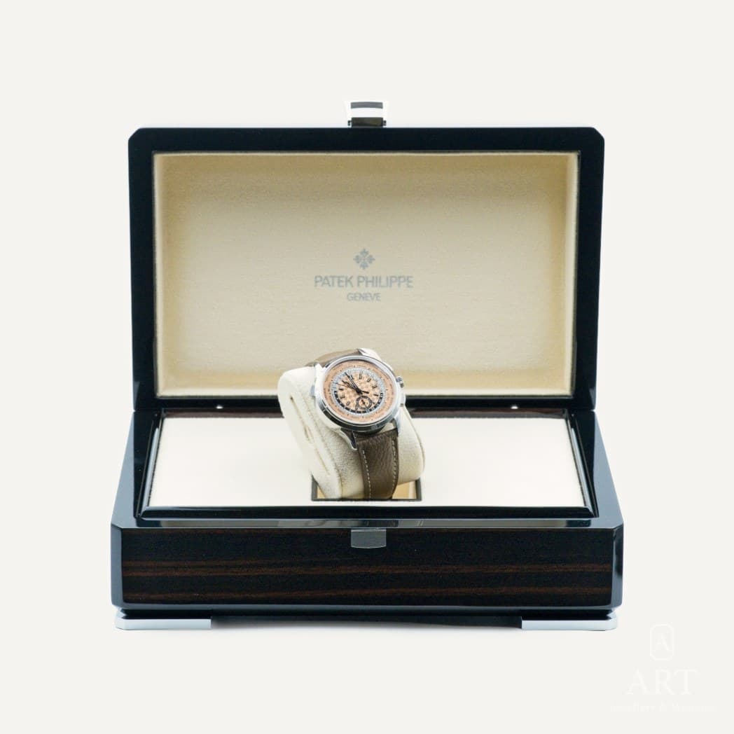 Patek Philippe Complications World Time Flyback Chronograph saati, somon kadran, referans 5935A-001 (3)