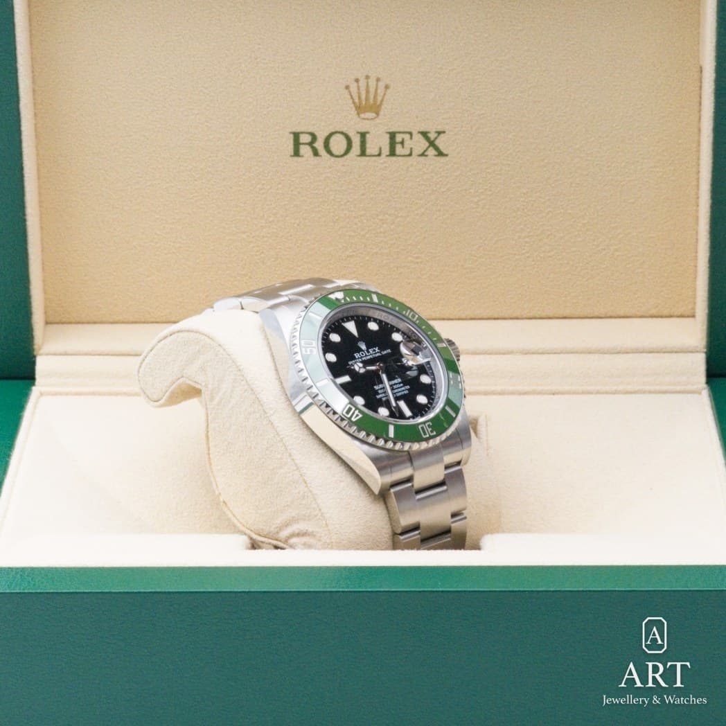 Rolex Submariner "Starbucks" saati, siyah kadran, referans 126610LV (3)